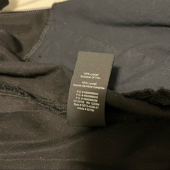 ✨SOLD✨Aritzia TNA Light Bomber Jacket Size Small - Picture 8 of 9